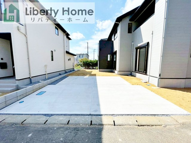 牛久市田宮町26期　新築戸建　１号棟の駐車場