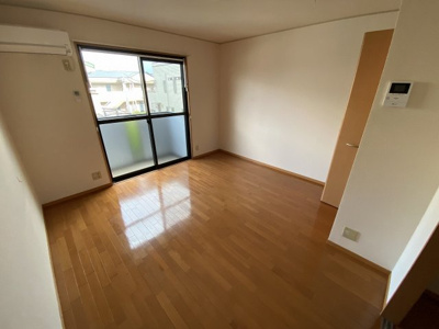 【居間・リビング】 | ルネ城東 | ※同建物同型別のお部屋