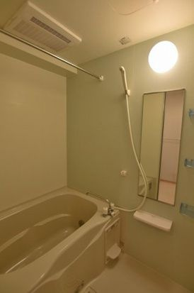 コスモ・ディエースの浴室