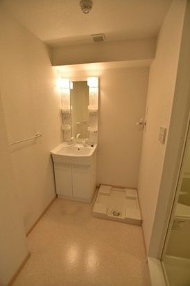 コスモ・ディエースの独立洗面台