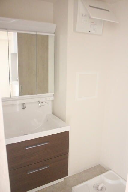 アロー東海神３７番館の洗面所