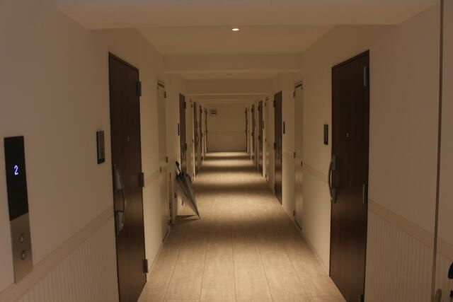 アロー東海神３７番館の玄関