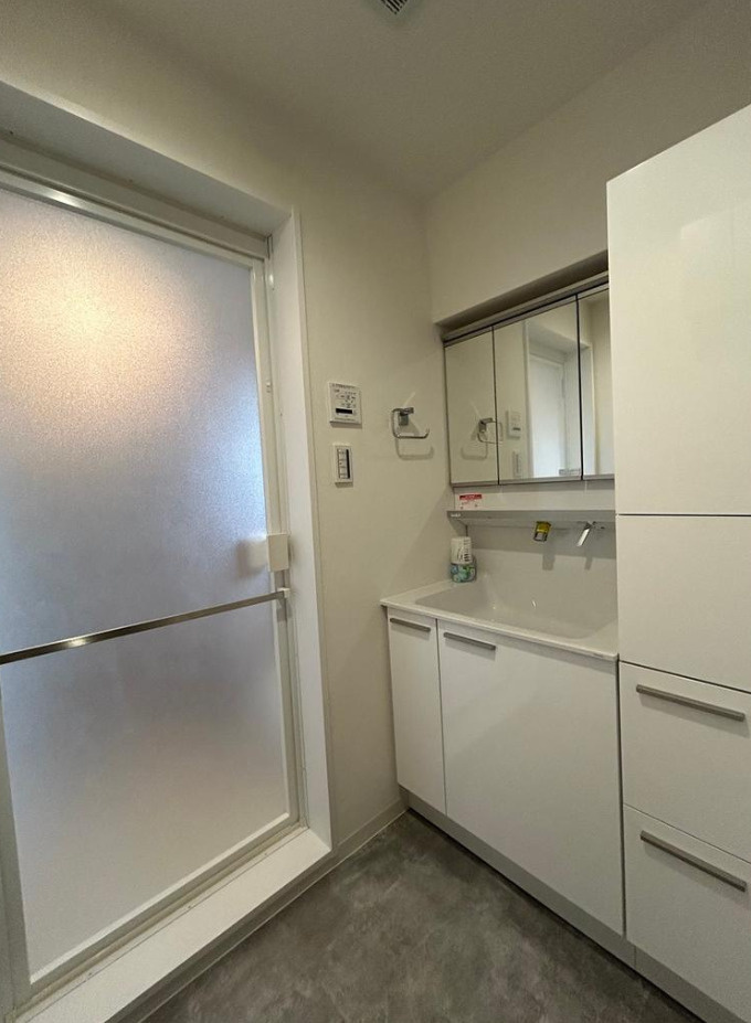 ヴェリテ根岸森林公園【仲介手数料無料】メゾネットタイプ