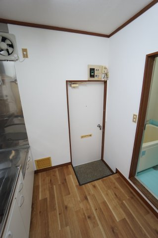 スズヒロハイムの玄関