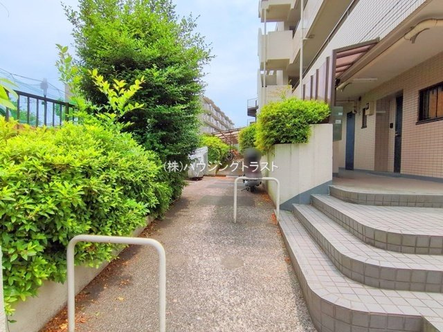 仲介手数料無料　レガパレス椿峰の周辺