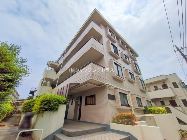 仲介手数料無料　レガパレス椿峰の外観