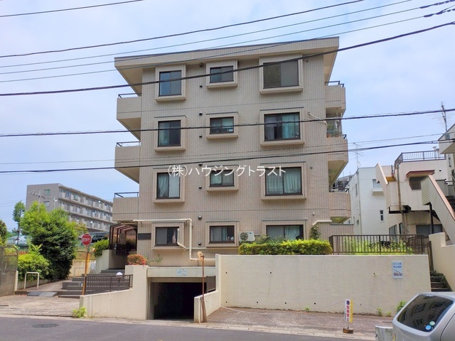 仲介手数料無料　レガパレス椿峰の外観