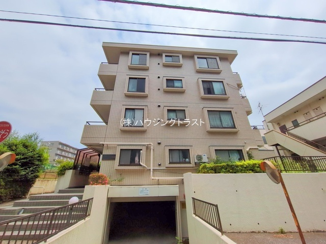 仲介手数料無料　レガパレス椿峰の外観