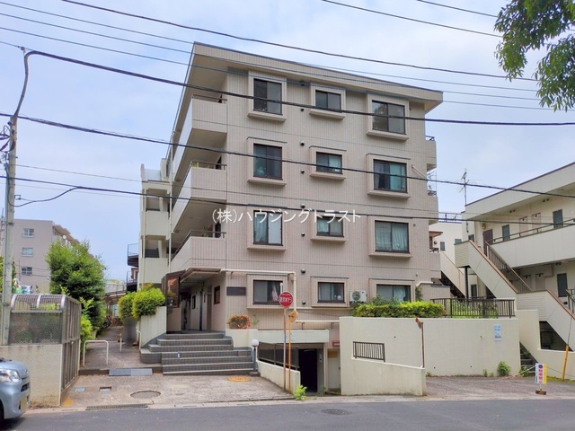 仲介手数料無料　レガパレス椿峰の外観