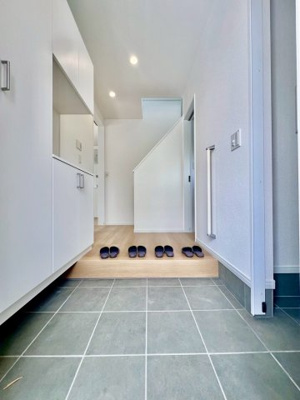 【玄関】 | 佐伯区皆賀1丁目