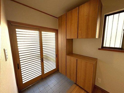 垂水区小束山　中古一戸建　リフォーム済の玄関