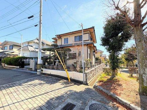 垂水区小束山　中古一戸建　リフォーム済の前面道路含む現地写真