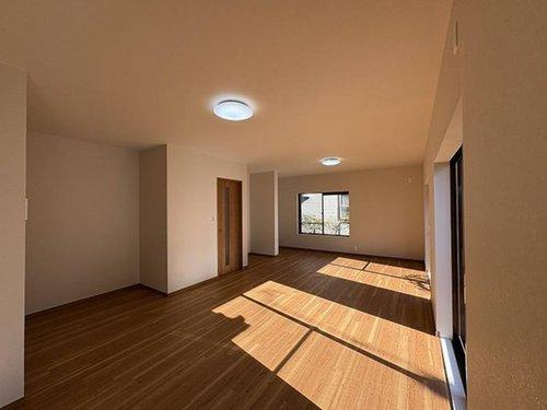 垂水区小束山　中古一戸建　リフォーム済の居間・リビング