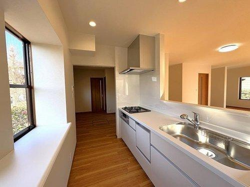 垂水区小束山　中古一戸建　リフォーム済のキッチン