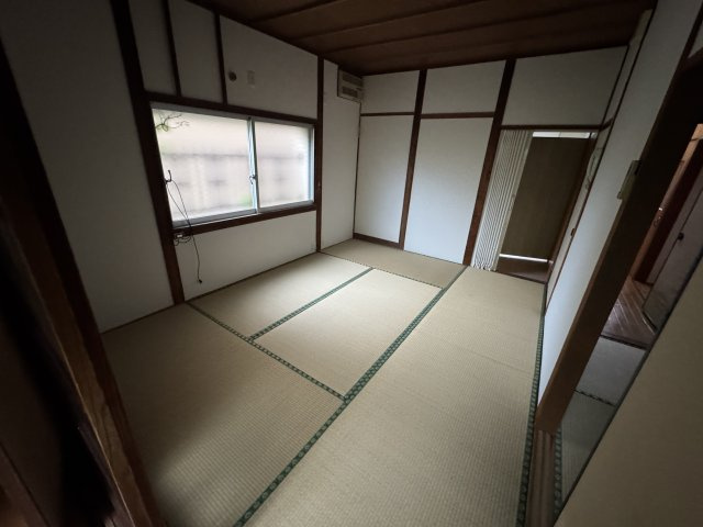豊南町東4-7-7貸家の寝室