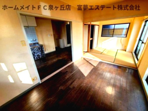 JSC高石の居間・リビング|※イメージ　反転タイプのお部屋の写真