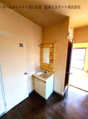 【独立洗面台】 | JSC高石 | ※イメージ　反転タイプのお部屋の写真