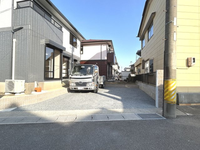 【商談中】リフォーム済中古戸建　不破郡垂井町綾戸　平成7年築の駐車場