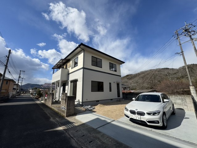 岡山市北区御津高津　中古戸建の駐車場