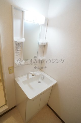 ドミール中山の洗面所