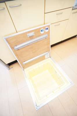 【キッチン】 | ヴェルクレール壱番館 | ※同物件・反転タイプの写真です。