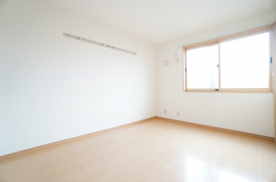 【寝室】 | ヴェルクレール壱番館 | ※同物件・反転タイプの写真です。