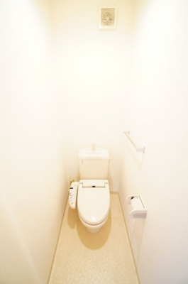 【トイレ】 | ヴェルクレール壱番館 | ※同物件・反転タイプの写真です。