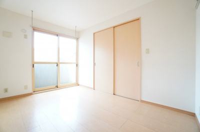 【洋室】 | ヴェルクレール壱番館 | ※同物件・反転タイプの写真です。