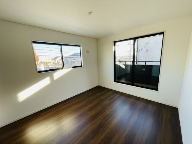 名古屋市下之一色町8期｜名古屋市の戸建ならホームアップの洋室|【売主施工例】全室収納付き