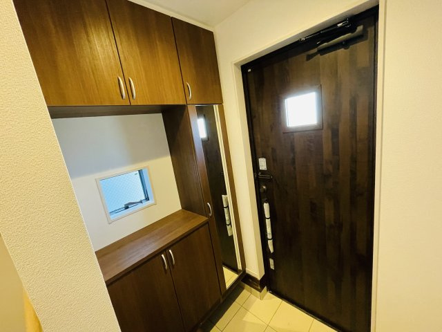 名古屋市下之一色町8期｜名古屋市の戸建ならホームアップの洋室|【売主施工例】２面採光の日当りの良い洋室