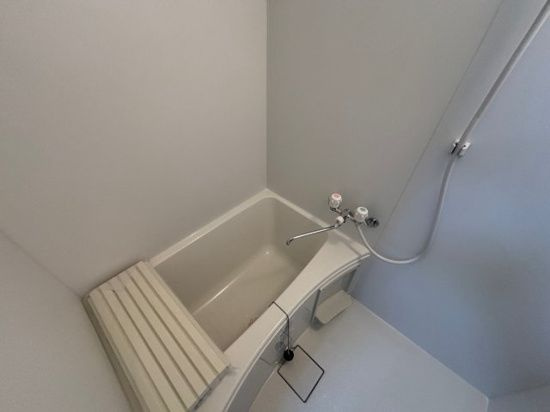 ハウスコットンテールの浴室