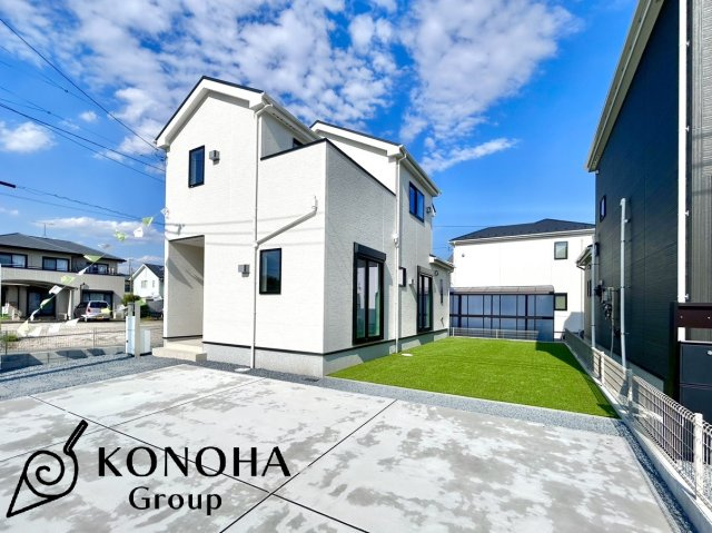 【新築戸建】玉村町板井23-1期の外観|■外観（1号棟）｜まっさらなキャンバスのような家にこだわりを彩って…始めよう、あなただけの豊かな暮らし