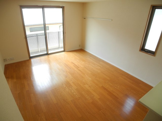 ル・シエールの居間・リビング|※同物件別室同間取りのお部屋となります※現況を優先します