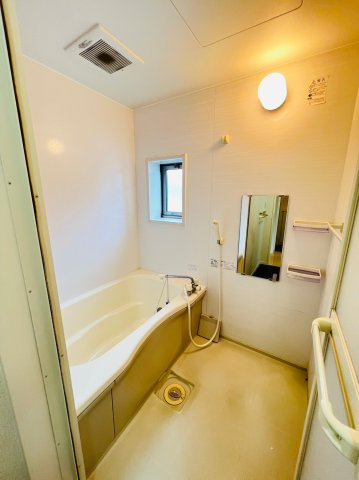 ル・シエールの浴室|※同物件別室同間取りのお部屋となります※現況を優先します