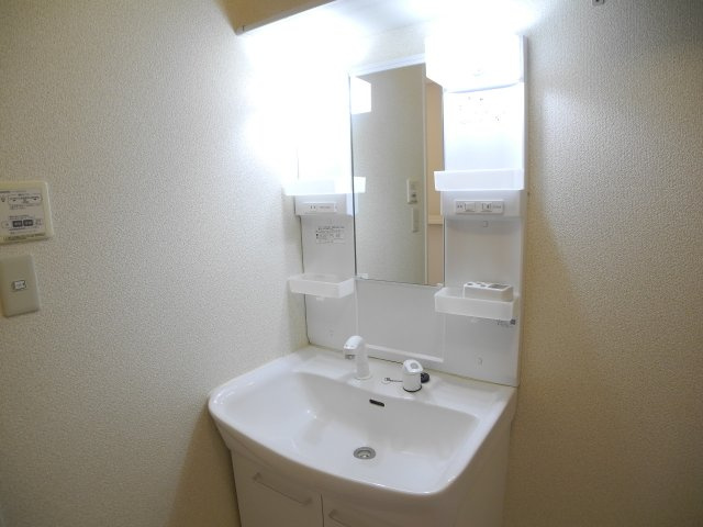 ル・シエールの独立洗面台|※同物件別室同間取りのお部屋となります※現況を優先します