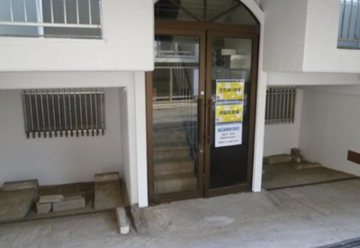 【エントランス】 | プライムコート中井