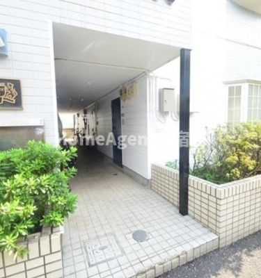 【エントランス】 | MDM明大前