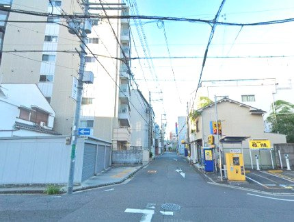 明紀ビルの周辺