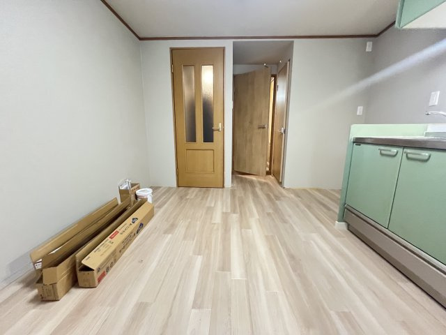 新栄プロパティー北野田Ⅱの居間・リビング