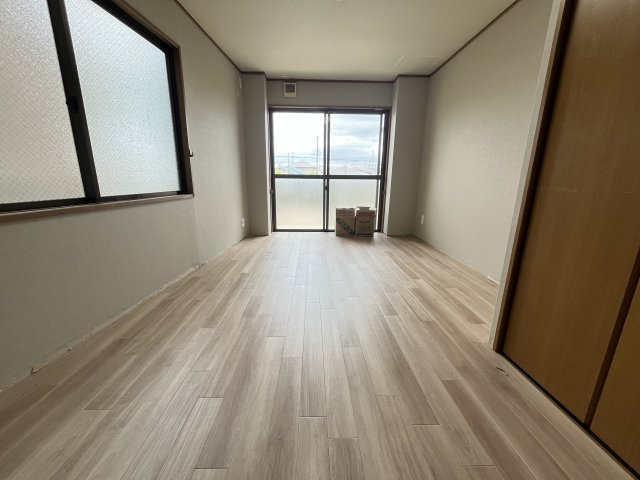 新栄プロパティー北野田Ⅱの寝室