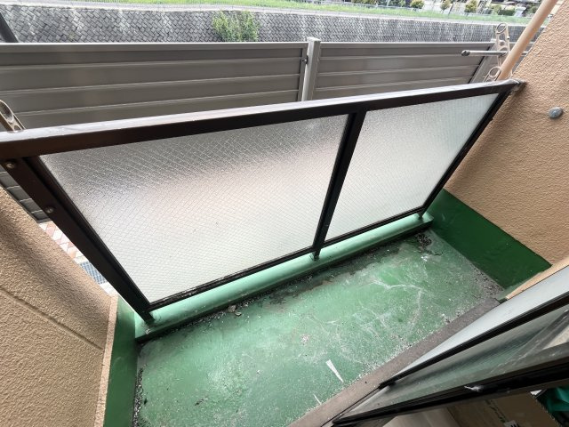 新栄プロパティー北野田Ⅱのバルコニー