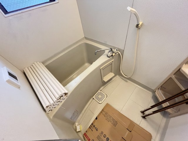 新栄プロパティー北野田Ⅱの浴室