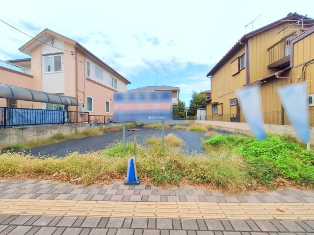 ふじみ野市西原２丁目の売地の前面道路含む現地写真