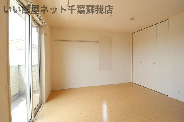 ファミーユの寝室|使いやすいリビングです