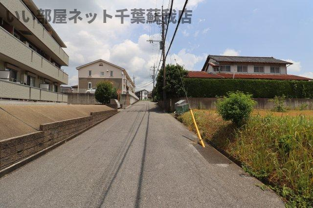 ファミーユの周辺