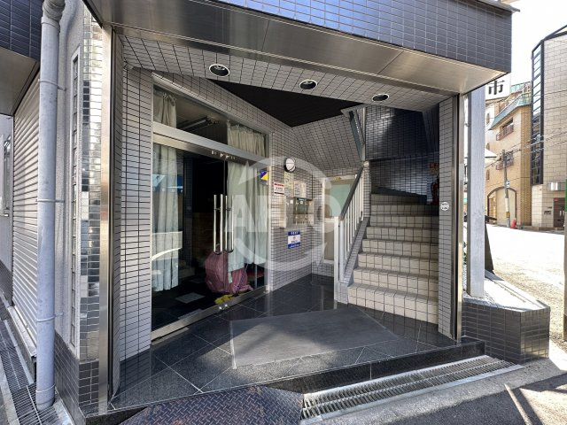 デグチビルのエントランス|デグチビル　エントランス