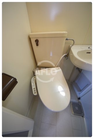 デグチビルのトイレ|デグチビル　温水洗浄便座