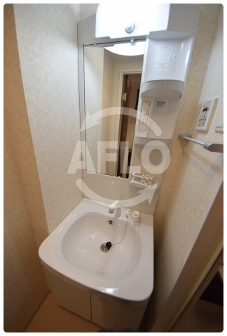 Luxe今里Ⅱの独立洗面台|Luxe今里II　洗面化粧台