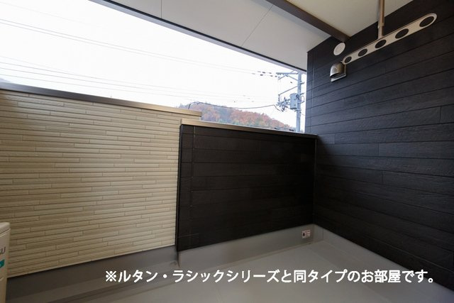 メゾンラペーシュのバルコニー