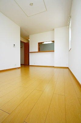 【居間・リビング】 | ブリーゼＡ